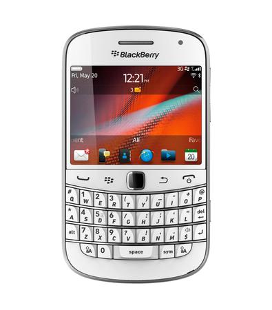 Смартфон BlackBerry Bold 9900 White Retail - Омск